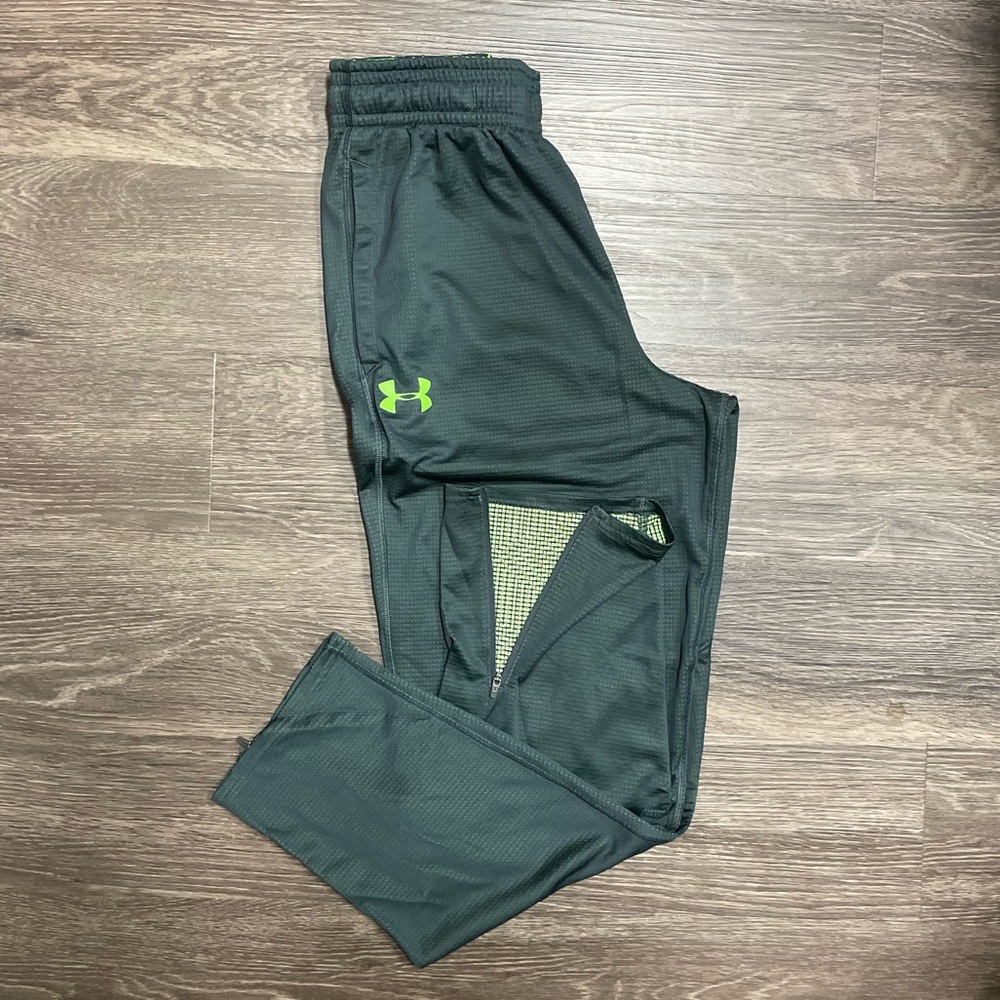 💪🏻 Under Armour 💪🏻 Men’s Convertible Training Pant